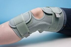 Knee pad to fix the arthrosis-affected joint
