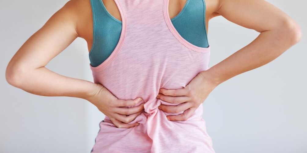 pain in lower back and shoulder blades
